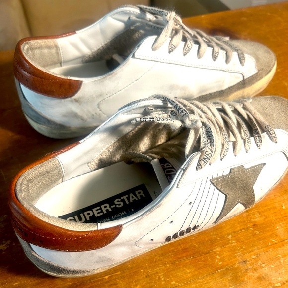 2024 Golden Goose size 10 rarely worn - Picture 3 of 4